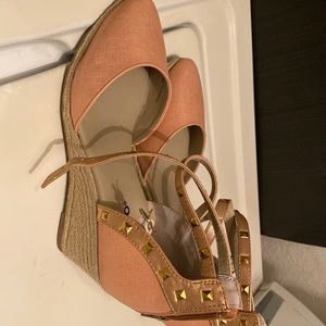 Rialto pumps 21/2 inches heal new with tag